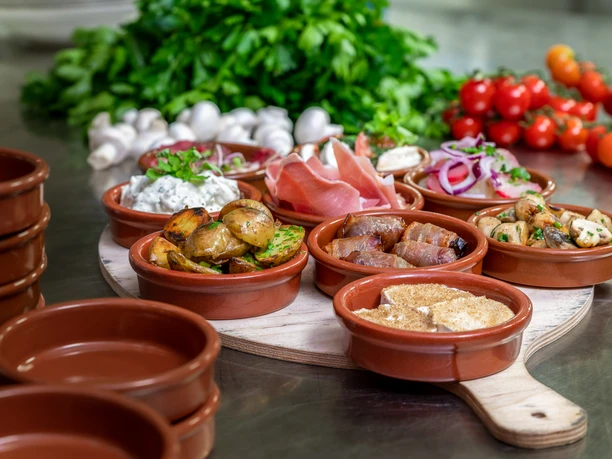 Tapas im KA7 Restaurant Hildesheim Verschiedene Tapas serviert im KA7 Restaurant im Knochenhauer-Amtshaus