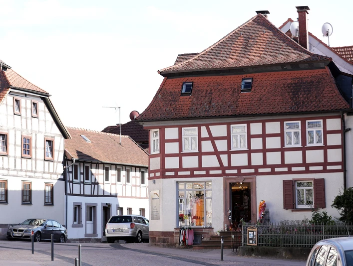 044HR - Gersfeld - Fachwerk.JPG