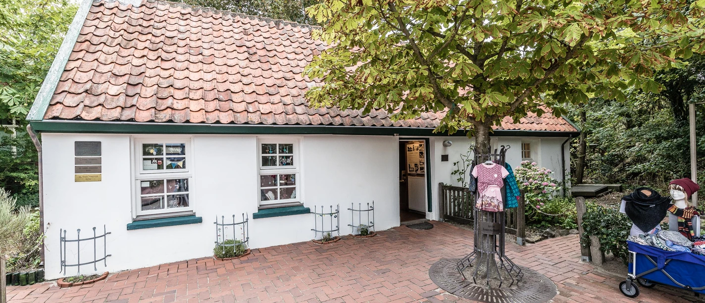 Elfember im Haus Siebje auf Juist.jpg Elfember im Haus Siebje auf Juist