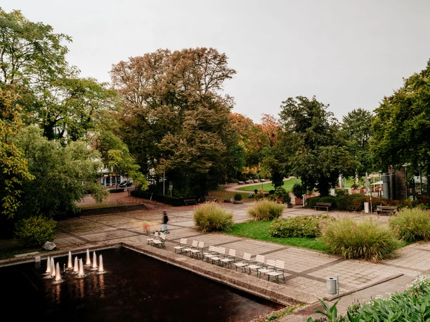 Burtscheid Park im Herbst Bunter Herbst im Burtscheider Park mit farbenfrohen Bäumen.