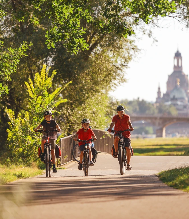 Elberadweg-053_klein_©_Elberadweg:Felix Meyer.jpg