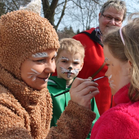 3_Osterhasenwerkstatt (3) Kopie.JPG