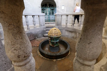 007HR - Bad Nauheim - Trinkkuranlage Kurbrunnen.JPG