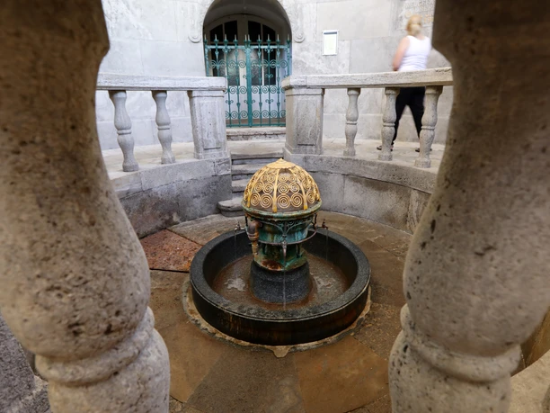 007HR - Bad Nauheim - Trinkkuranlage Kurbrunnen.JPG