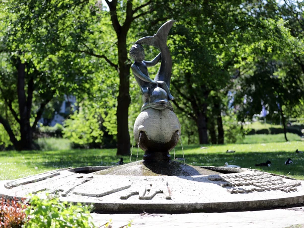 046HR - Bad Vilbel - Kurpark.JPG