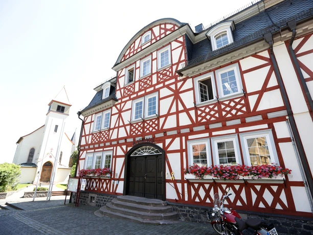 075HR - Herbstein - Rathaus.JPG