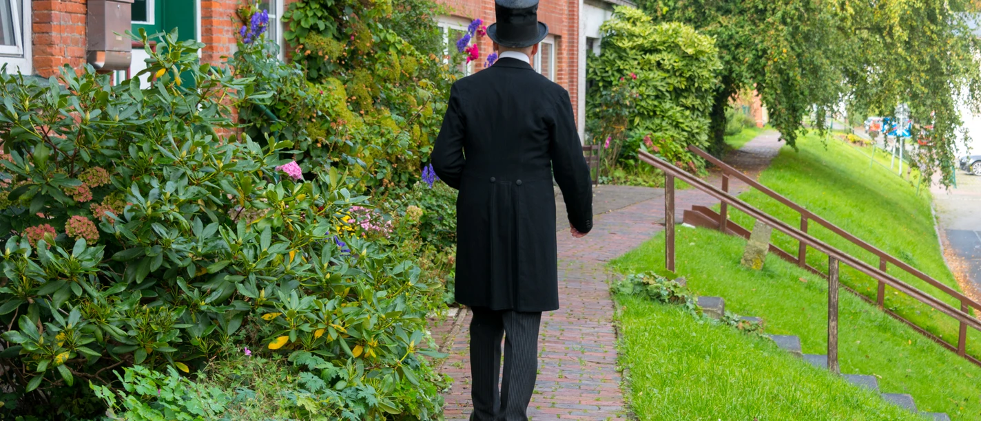 Der Ortsheimatpfleger der Gemeinde Osten