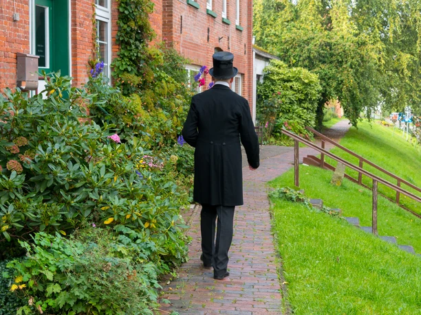 Der Ortsheimatpfleger der Gemeinde Osten