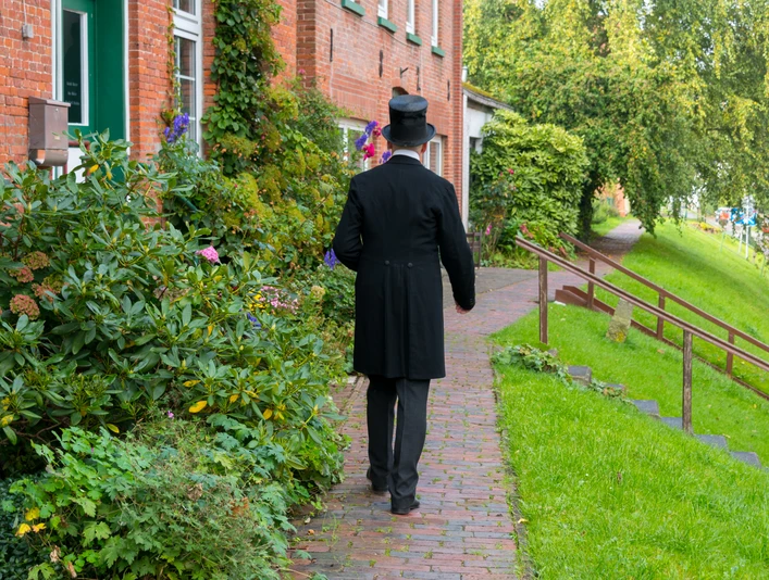Der Ortsheimatpfleger der Gemeinde Osten