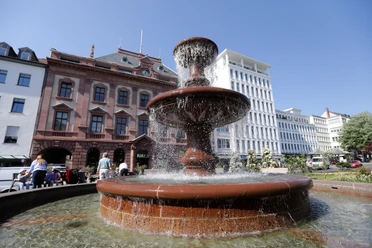 Brunnen vor dem Kurhaus Bad Homburg - Kurhaus Brunnen