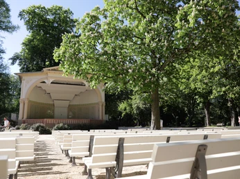 051HR - Bad Homburg - Kurpark Konzertmuschel.JPG