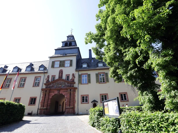 173HR - Bad Homburg - Schloss.JPG