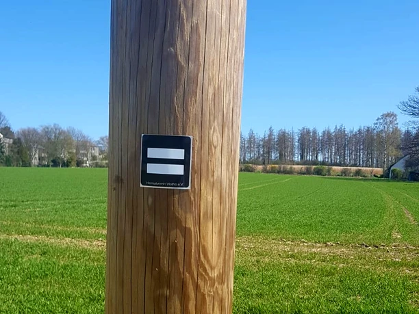 Beispielbild Beschilderung = Beschilderung des Wanderweges =