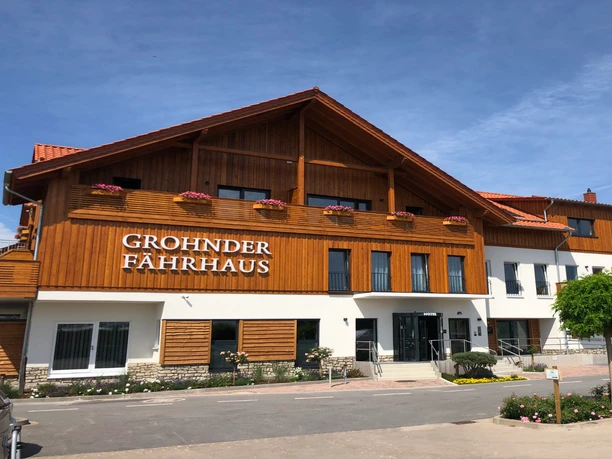 Grohnder Fährhaus Außenansicht Grohnder Fährhaus Außenansicht