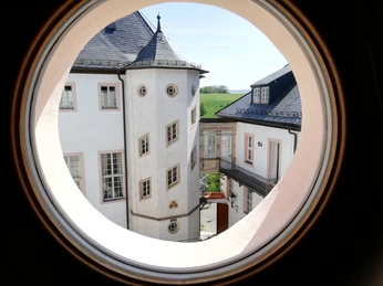 Innenhof Schloss Wildenfels sdrsdrsdrsdrsdrsdr