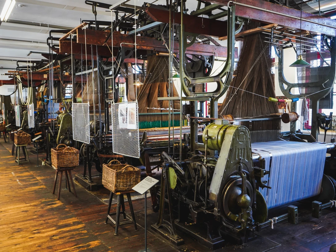 Jacquardweberei im Textil- und Rennsportmuseum