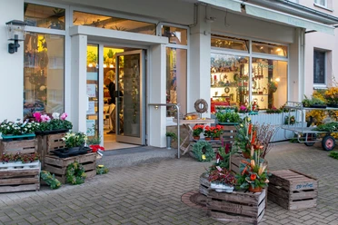 Roeser-2.jpg Schaufenster von Roeser