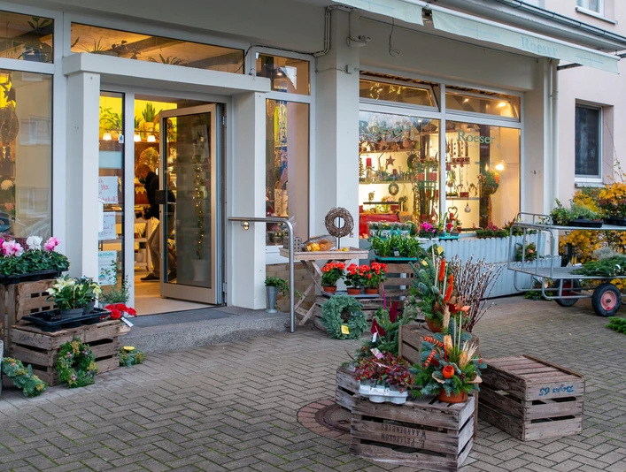 Roeser-2.jpg Schaufenster von Roeser