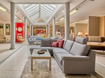 Möbel Balzer Blick in die Ausstellung