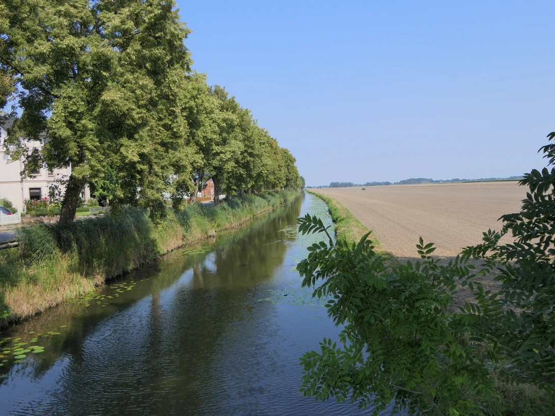 Dorffleth_Osten_Blick_von_Brücke_aus