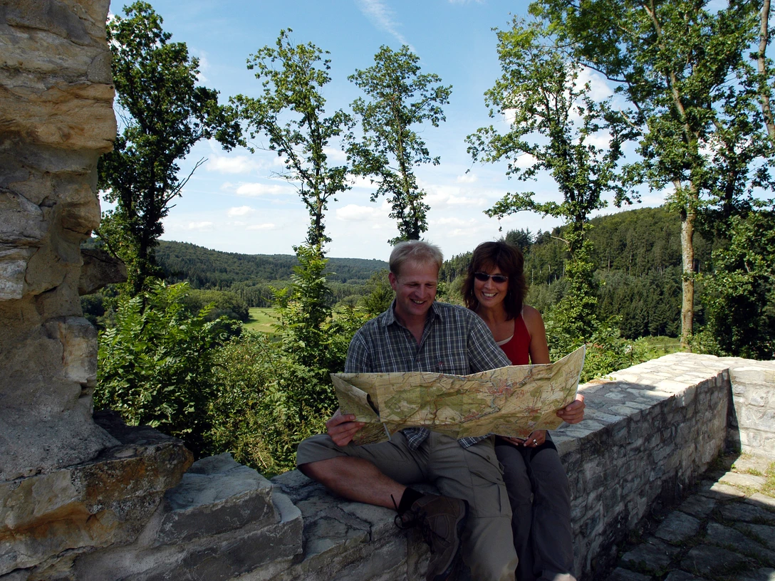 Sintfeld Höhenweg | Burgruine Ringelstein Sintfeld Höhenweg | Burgruine Ringelstein