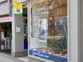 Kornblume.jpg Schaufenster der Kornblume