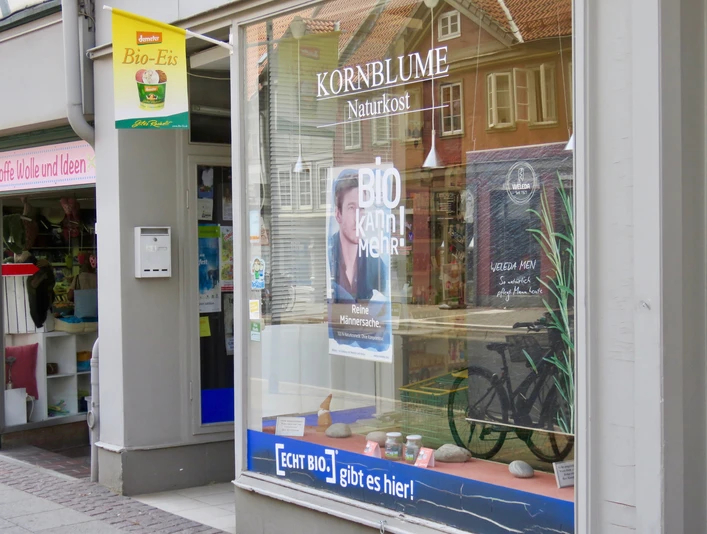 Kornblume.jpg Schaufenster der Kornblume