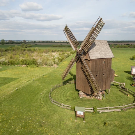 Le moulin de Zwochau, non loin de l’aéroport de Leipzig, photographié à la demande de l’association de la Région des moulins de Saxe du Nord.