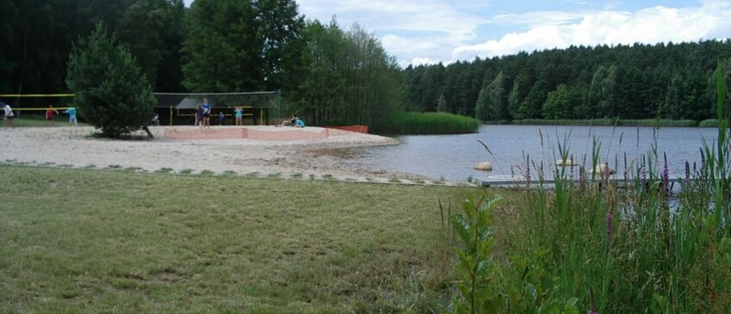 Piscine naturelle du lac de barrage de Dahlenberg
