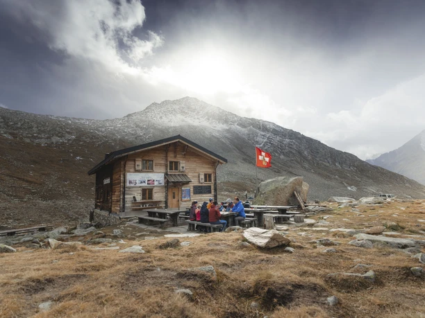 Gletschertour auf dem Grossen Aletschgletscher in der Aletsch Arena Gletschertour auf dem Grossen Aletschgletscher in der Aletsch Arena