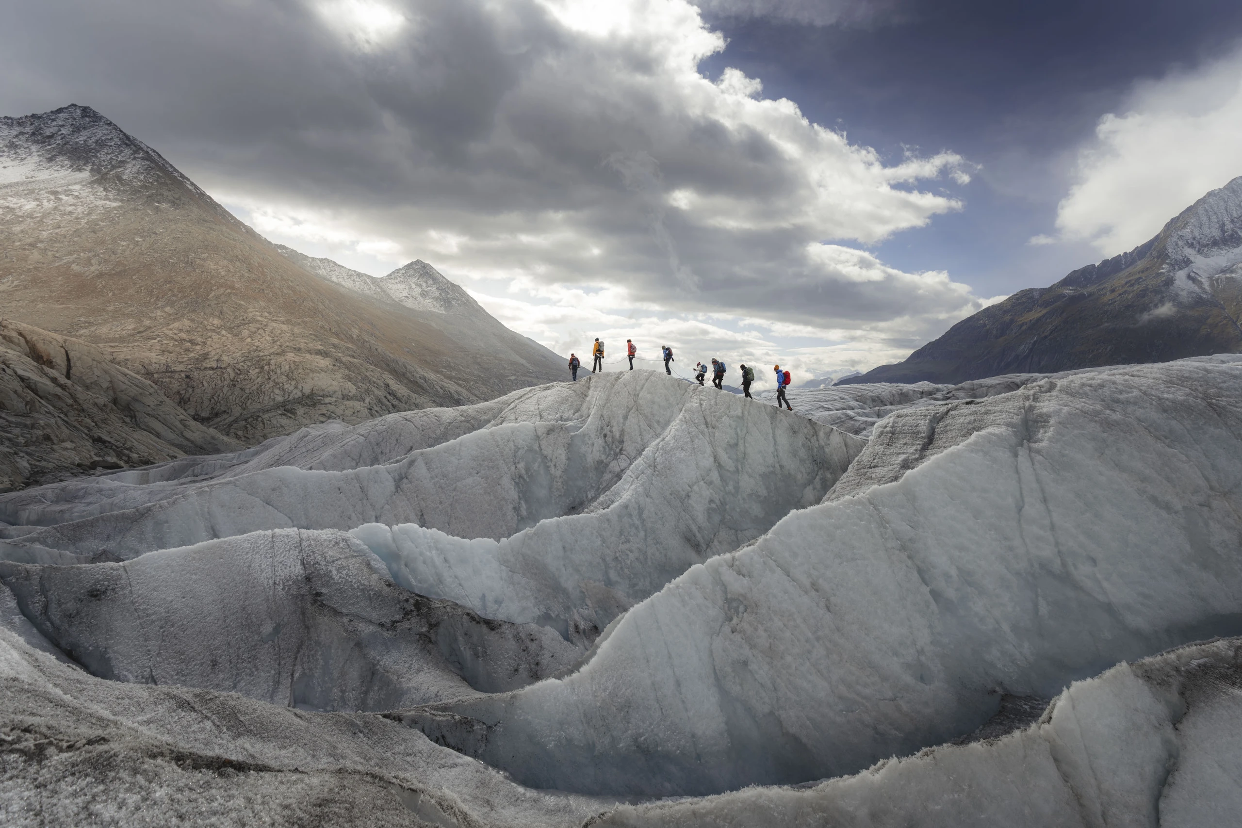 Gletschertour auf dem Grossen Aletschgletscher in der Aletsch Arena