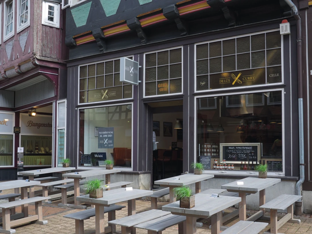 De Lüx Curry laden