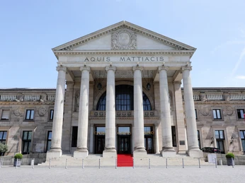 055HR - Wiesbaden - Kurhaus.JPG