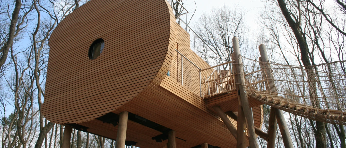 Ein Baumhaus des Baumhaushotels Tree Inn A tree house at the Tree Inn tree house hotel