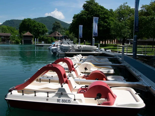 tauschegg-bootsvermietung-thun-gwatt-pedalo-treetboote.jpg