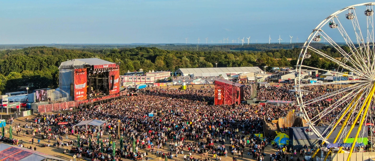 Luftbild Deichbrand - 2019.07.21 - 20.17.41.jpg