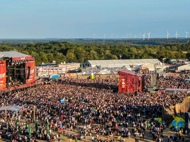 Luftbild Deichbrand - 2019.07.21 - 20.17.41.jpg