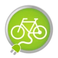 pixabay-e-bike-4259439.png Symbol für eine Fahrradladestation: Ein weißes Fahrrad mit Stecker auf grünem Hintergrund in einem Kreis.