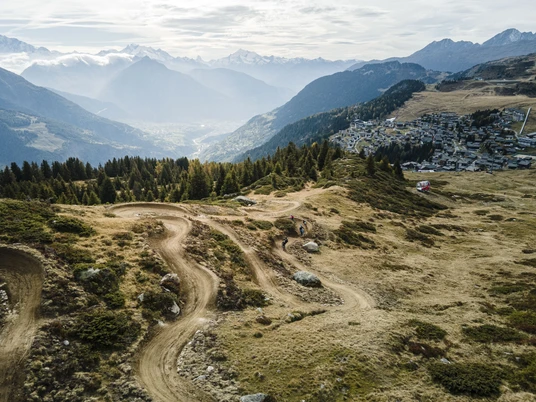 Flowtrail Wurzenbord Bettmeralp - Aletsch Arena Flowtrail Wurzenbord Bettmeralp - Aletsch Arena