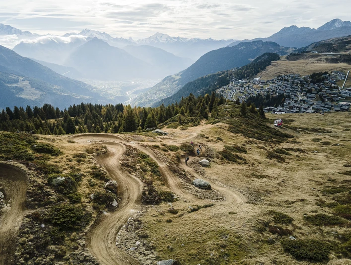Flowtrail Wurzenbord Bettmeralp - Aletsch Arena Flowtrail Wurzenbord Bettmeralp - Aletsch Arena