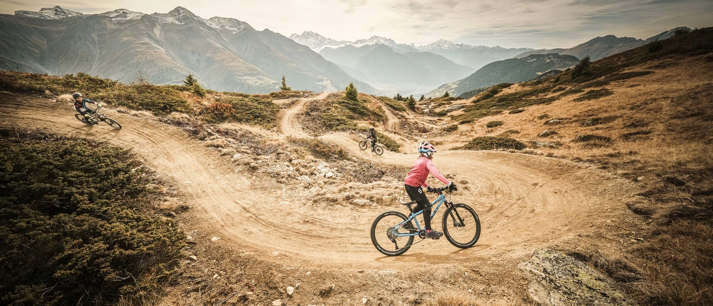 Flowtrail Wurzenbord Bettmeralp - Aletsch Arena Flowtrail Wurzenbord Bettmeralp - Aletsch Arena