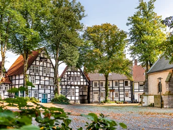 Haller Herz Fachwerkhäuser rund um die ev. St. Johanniskirche - das sogenannte Haller Herz