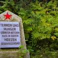 Gedenkstein auf dem Ehrenfriedhof Sowjetischer Kriegstoter in Schloß Holte-Stukenbrock