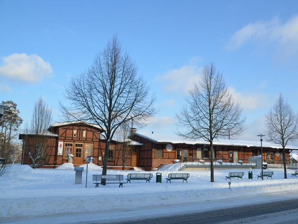 Winterlicher Bahnhof von Schloß Holte-Stukenbrock