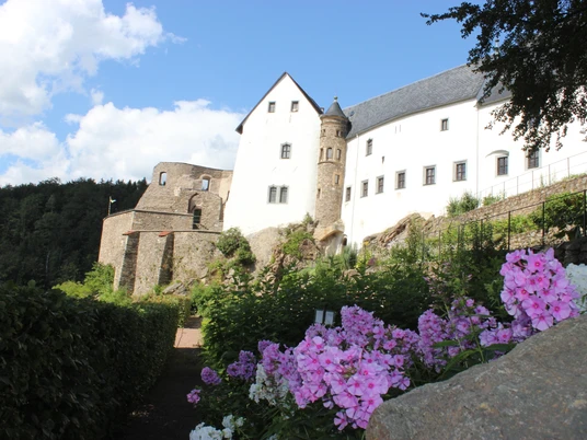 Schloss Lauenstein Schloss LauensteinLauenstein CastleHrad LauensteinZamek LauensteinKasteel LauensteinCastello di Lauenstein