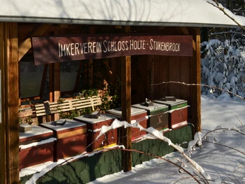 Bienenstöcke an den Heimathäusern in Schloß Holte-Stukenbrock
