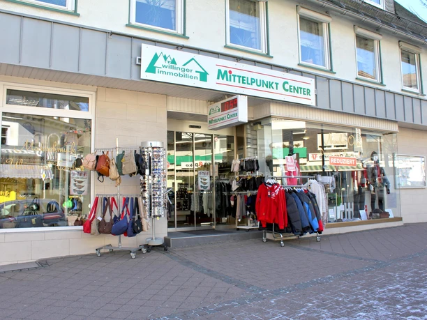 number-one-willingen-aussen-schaufenster.JPG