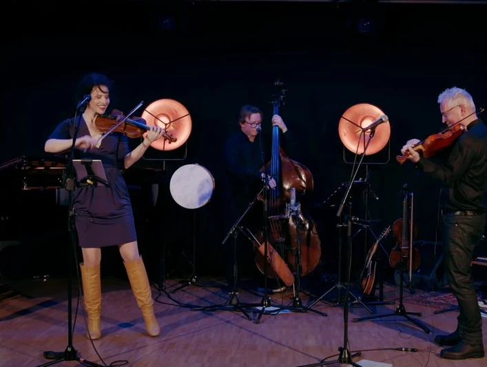 Töwerland-Konzerte-Mellow-Melange-Band.jpg Töwerland-Konzerte-Mellow-Melange-Band