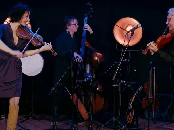 Töwerland-Konzerte-Mellow-Melange-Band.jpg Töwerland-Konzerte-Mellow-Melange-Band