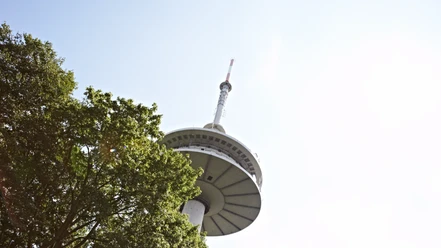 Fernsehturm mit Aussichtsplattform Fernsehturm mit Aussichtsplattform